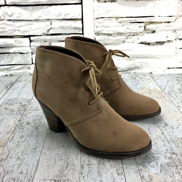 Mia Shawna Suede Lace Up Stacked Heel Boot - Picture 3 of 8